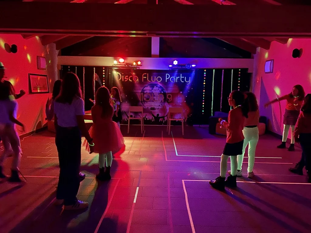 Glow party compleanni intrattenimento Milano